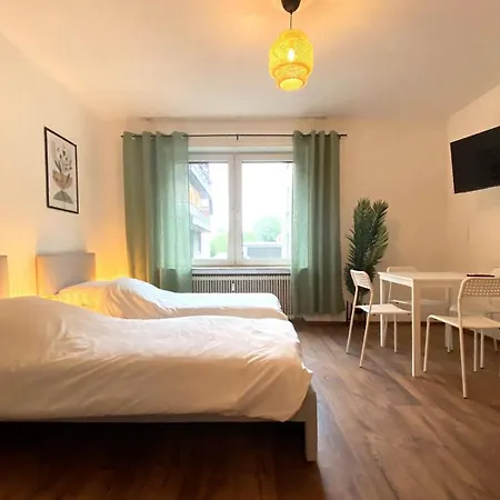 Cozy In Oberhausen Apartment
